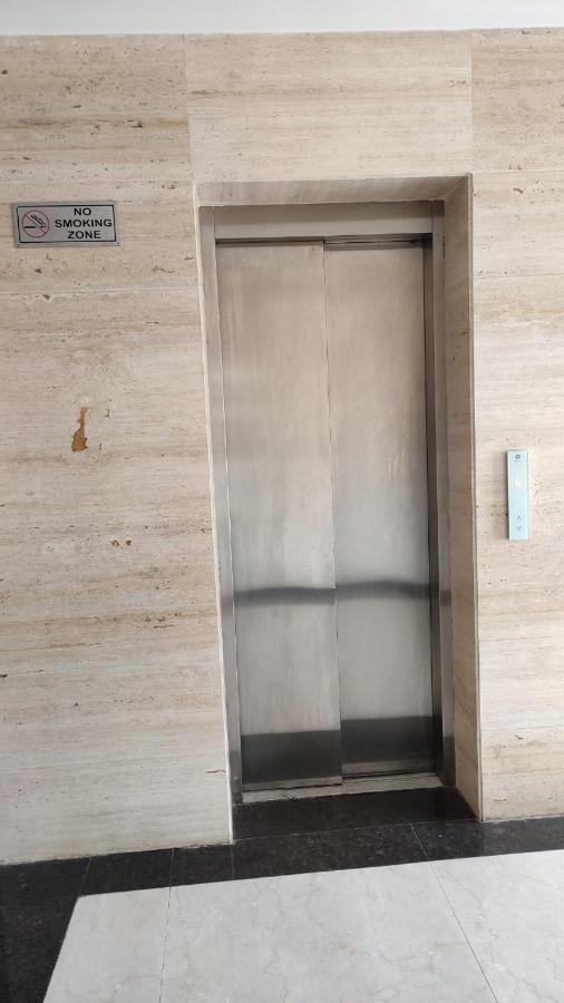 Hotel Poseidon Inn Lucknow Buitenkant foto